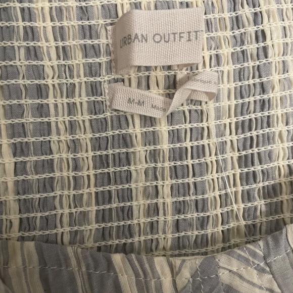 NWT Urban Outfitters Romper - Picture 2 of 3